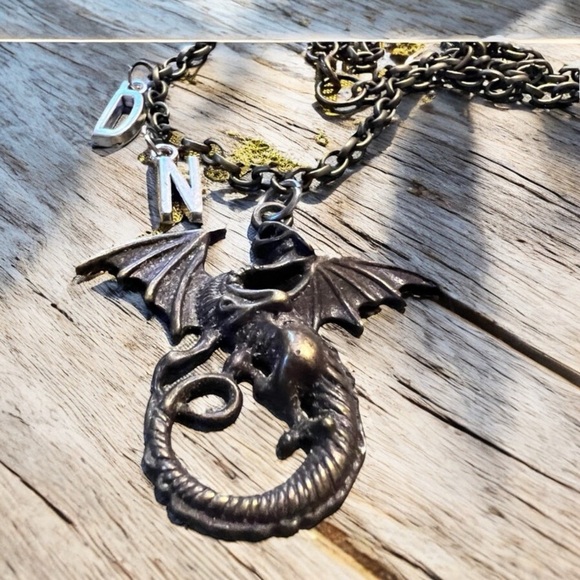 Silver and bronze toned Dungeons and Dragons Pendant Necklace Unique DND 19”long - Picture 9 of 13
